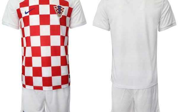 Neue Kroatien Heimtrikot WM-2022 weiß Battle Blue Herren Fußballtrikots Set