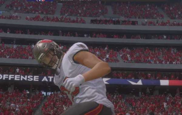Linebackers in Madden NFL 24 are free to blitz