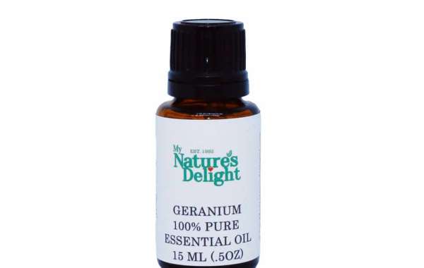 Unlocking the Benefits of Geranium Essential Oil – 15 ml
