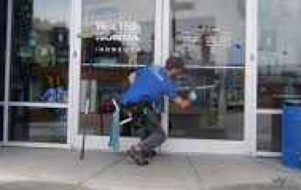 Efficient Window Washing Calgary | Professional Cleaners at Your Service