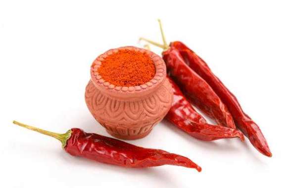 Kashmiri Red Chilli Powder: Mild Heat, Maximum Flavor!