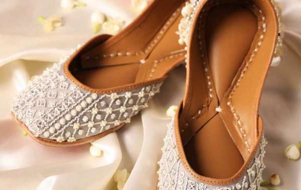 PunjabiJuti A timeless touch of tradition