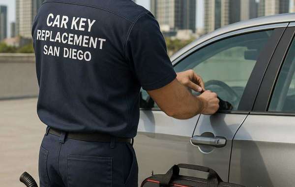 Is Transponder Car Key Replacement Available in San Diego?
