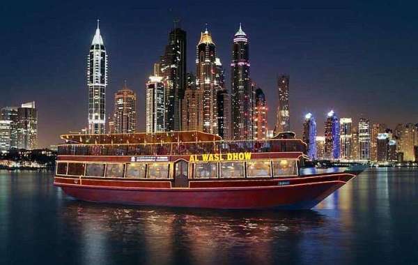 A Magical Evening on the Water: Complete Guide to Dhow Cruise Dubai