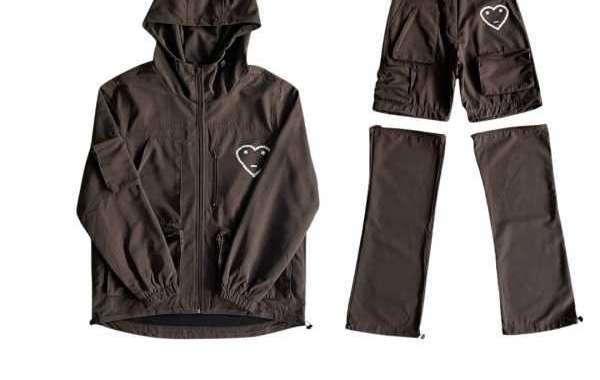 The Rise of the Carsicko Tracksuit: A Streetwear Icon Dominating Modern Fashion