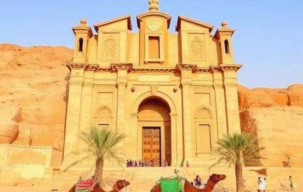 Saudi Arabia Day Trip from Bahrain: A Seamless Cross-Border Cultural Experience